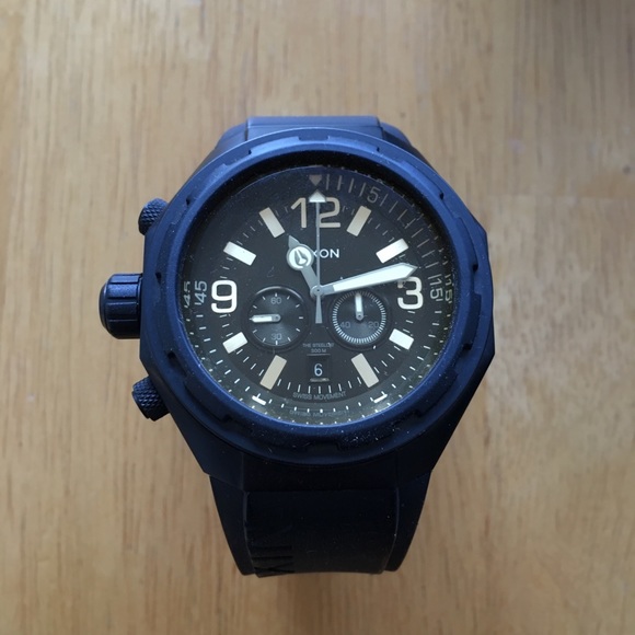 nixon dive watch